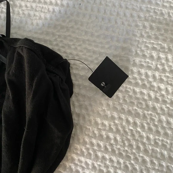 Lulus black bodysuit - Picture 4 of 5